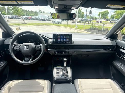 Used 2024 Honda CR-V Sport Touring image 16