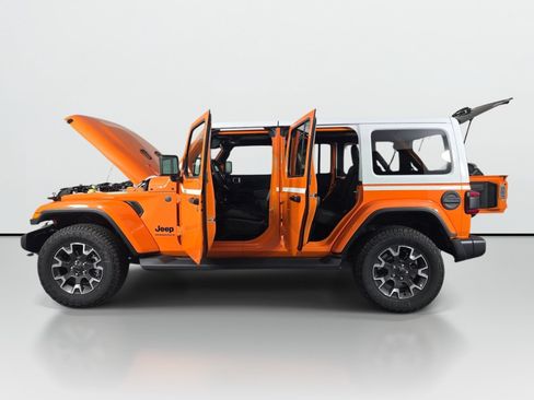 New 2026 Jeep Wrangler Unlimited Sahara w/ Whitecap Package AWD/4WD image 8