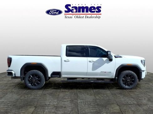 Used 2024 GMC Sierra 2500 AT4 w/ AT4 Premium Plus Package AWD/4WD image 2