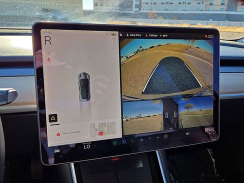 Used 2019 Tesla Model 3 Long Range image 26