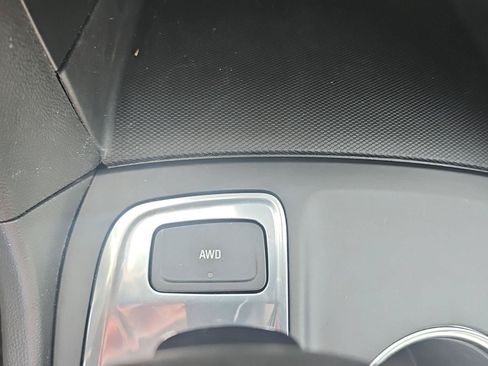 Used 2023 Chevrolet Equinox LS w/ LS Convenience Package AWD/4WD image 13