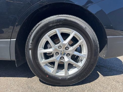 Used 2024 Chevrolet Equinox LT FWD image 28