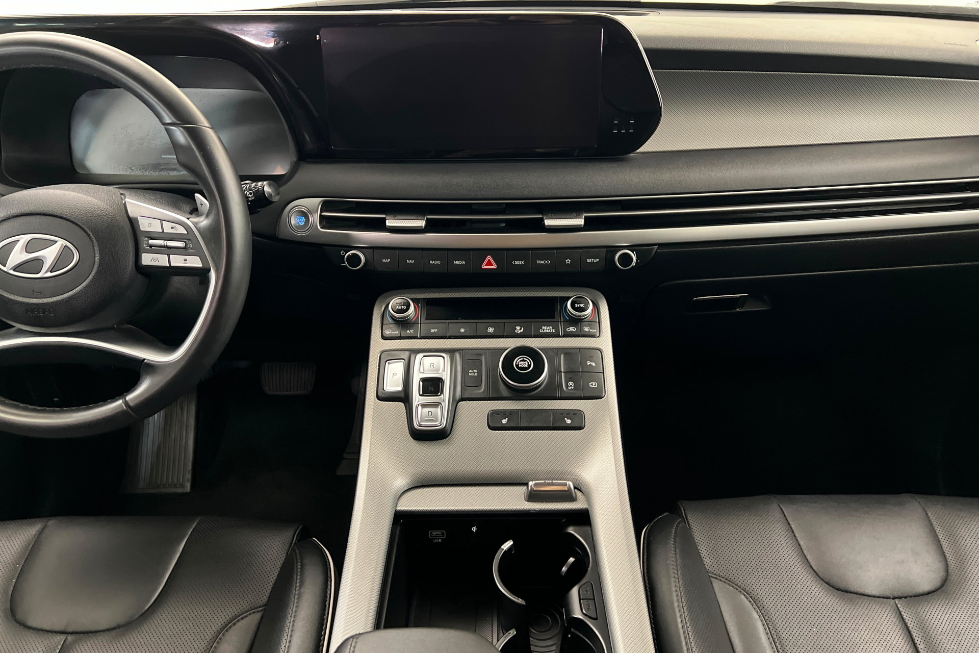Used 2025 Hyundai Palisade SEL FWD image 14