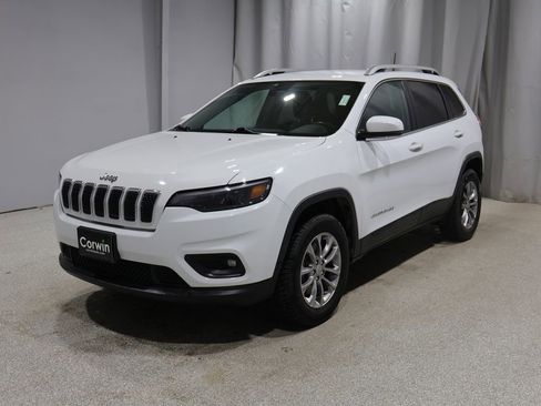 Certified 2019 Jeep Cherokee Latitude Plus w/ Cold Weather Group image 7
