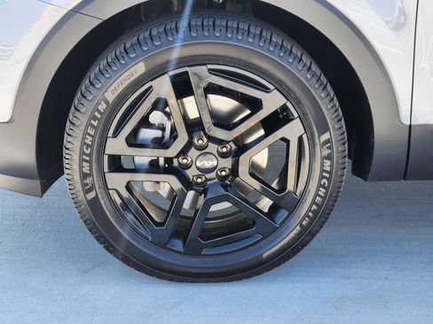 Used 2024 Kia Telluride SX X-Line AWD/4WD image 11