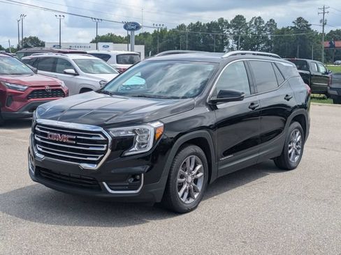 Used 2024 GMC Terrain SLT FWD image 7