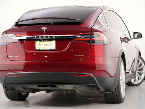 Used 2016 Tesla Model X P90D image 4