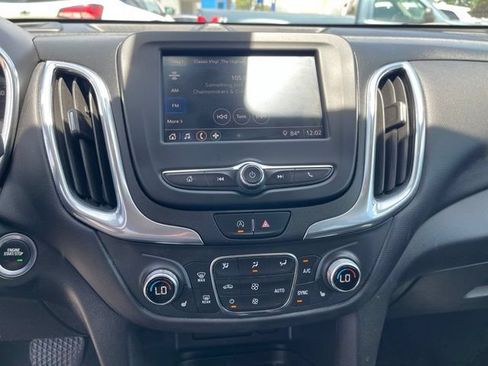 Used 2022 Chevrolet Equinox LT AWD/4WD image 21