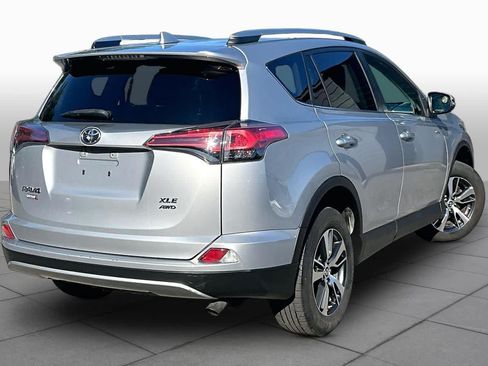 Used 2017 Toyota RAV4 XLE AWD/4WD image 13