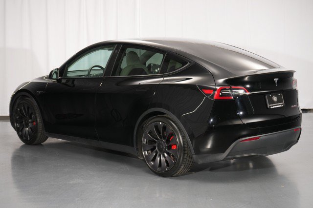 Used 2023 Tesla Model Y Performance AWD/4WD image 15