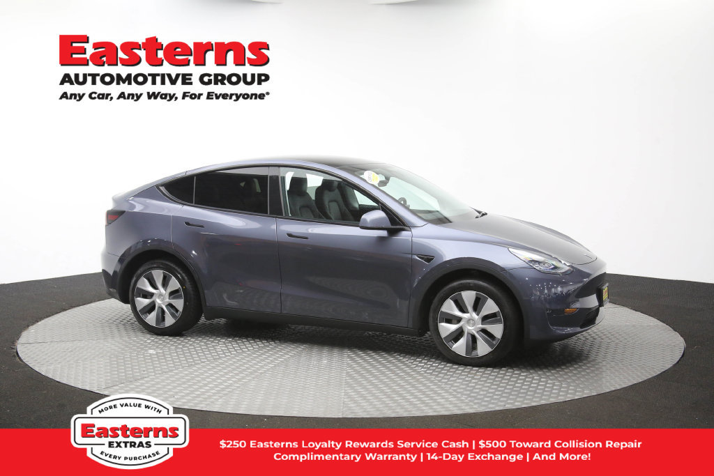 Used 2023 Tesla Model Y Long Range AWD/4WD image 43