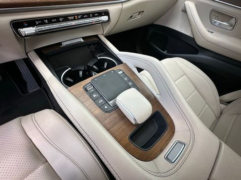 Used 2023 Mercedes-Benz GLE 450 4MATIC image 28