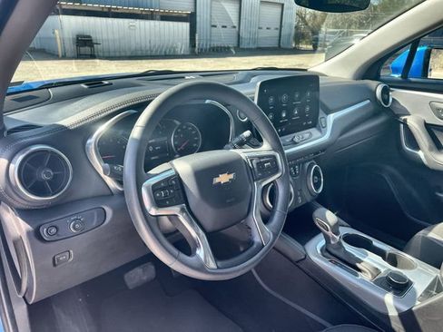 Certified 2025 Chevrolet Blazer LT image 11