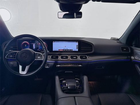Used 2020 Mercedes-Benz GLE 350 4MATIC image 3