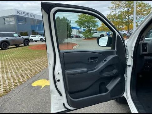New 2026 Nissan Frontier S image 7