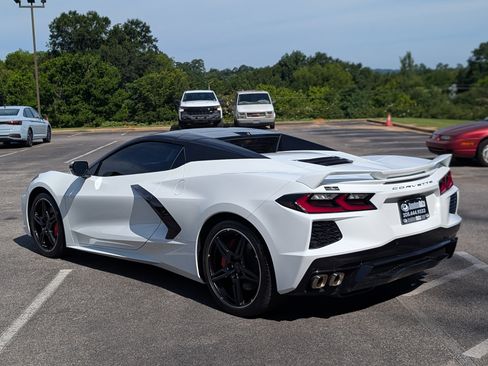 Used 2023 Chevrolet Corvette Stingray Premium Conv w/ Z51 Performance Package RWD image 8