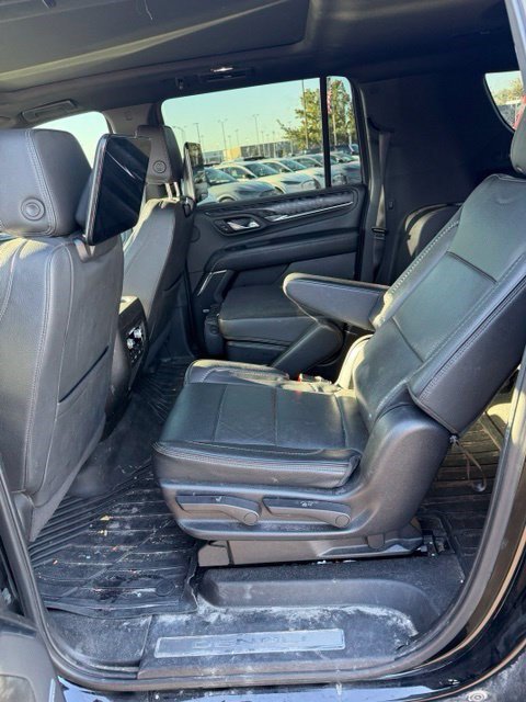 Used 2023 GMC Yukon XL Denali w/ Denali Reserve Package AWD/4WD image 15