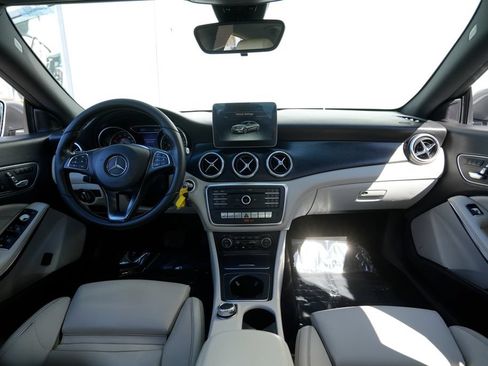 Used 2018 Mercedes-Benz CLA 250 4MATIC image 53