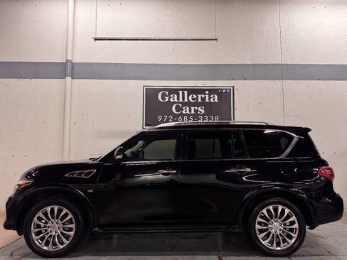 Used 2017 INFINITI QX80 2WD w/ Driver Assistance Package image 1