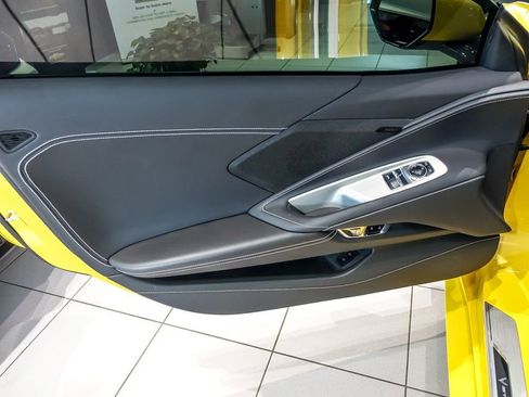 Used 2025 Chevrolet Corvette Stingray Coupe image 20