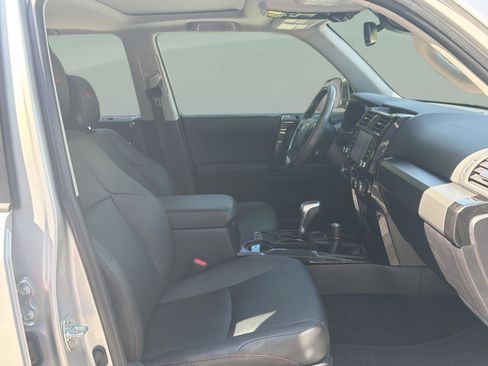 Used 2024 Toyota 4Runner TRD Off-Road Premium w/ Moonroof Package AWD/4WD image 23