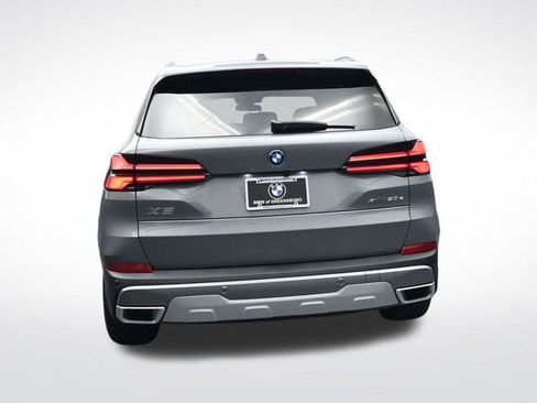 New 2026 BMW X5 xDrive50e image 6