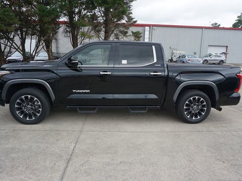 Used 2023 Toyota Tundra Limited AWD/4WD image 19