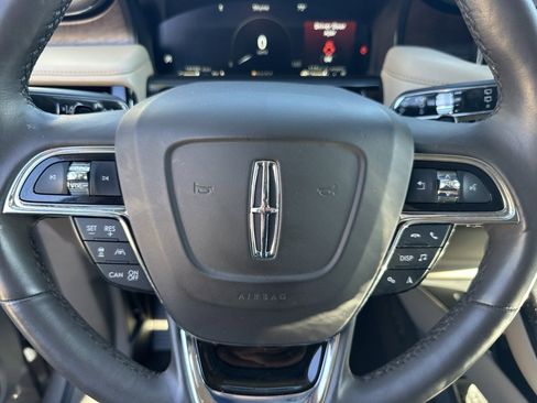 Used 2021 Lincoln Nautilus Reserve w/ Equipment Group 202A image 22