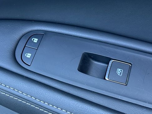 Certified 2025 INFINITI QX60 Luxe w/ Black Edition image 24