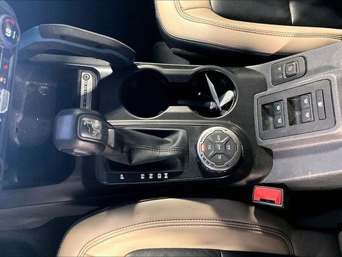 Used 2021 Ford Bronco Wildtrak image 17