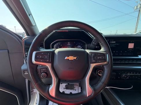 Used 2025 Chevrolet Silverado 2500 LT AWD/4WD image 16