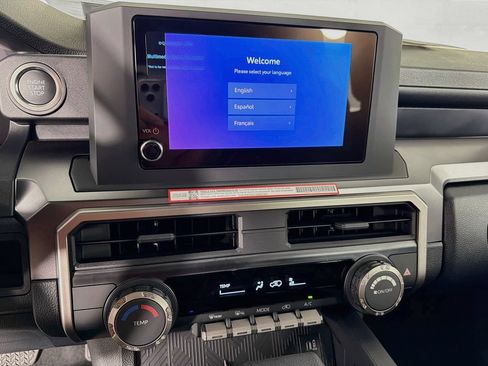 New 2026 Toyota 4Runner SR5 AWD/4WD image 18