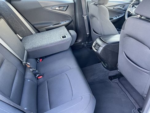 Used 2021 Chevrolet Malibu LT image 21
