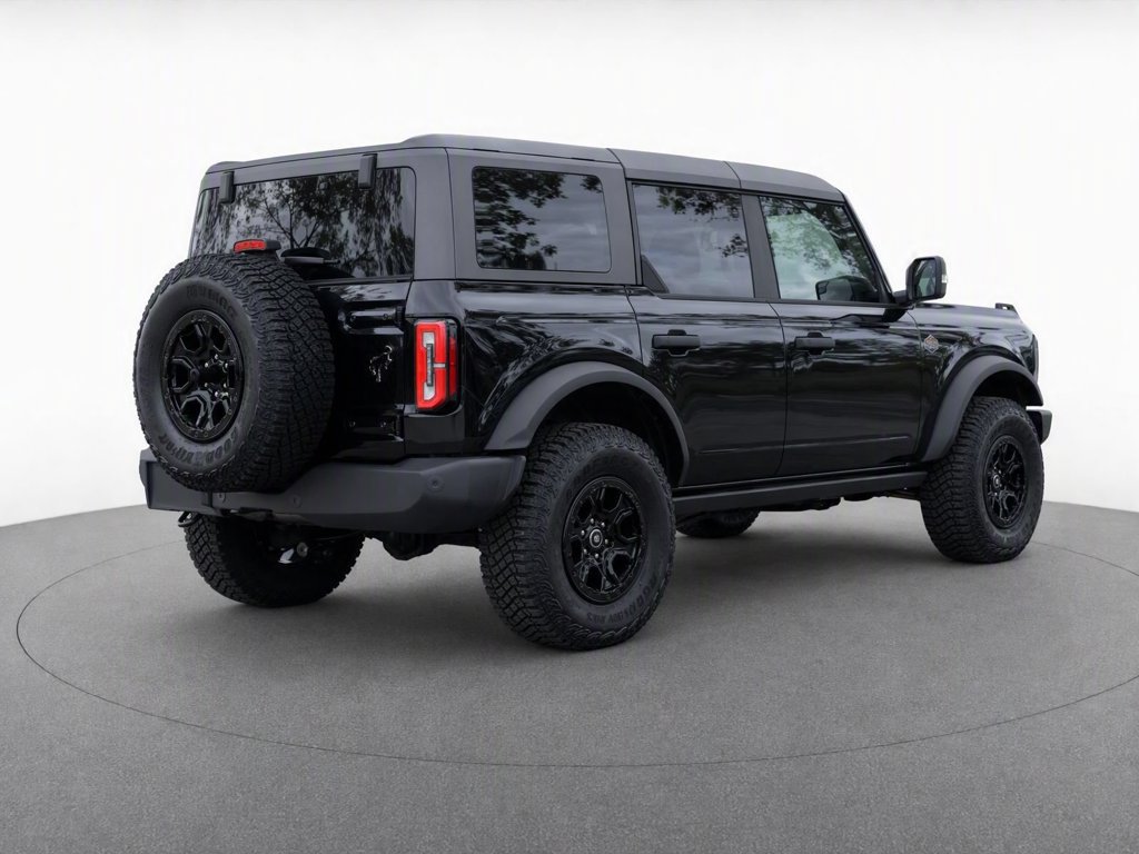 Used 2024 Ford Bronco Wildtrak AWD/4WD image 3