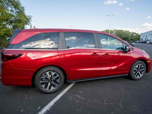 New 2026 Honda Odyssey EX-L image 6