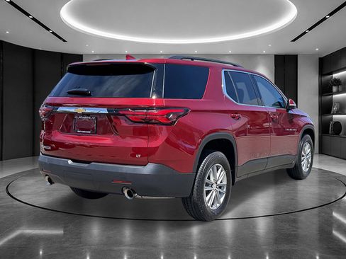 Used 2023 Chevrolet Traverse LT FWD image 5