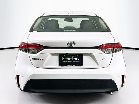 Used 2024 Toyota Corolla LE FWD image 7