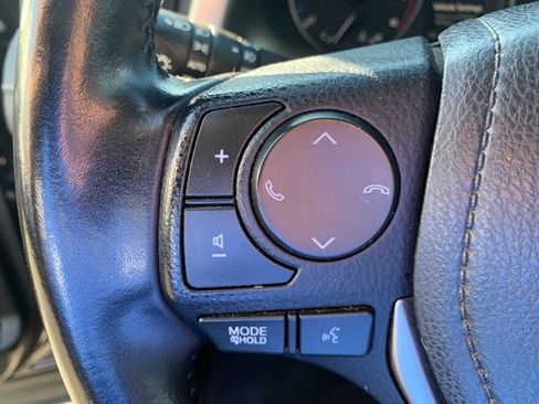 Used 2017 Toyota RAV4 XLE image 25