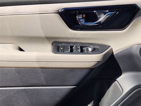 New 2025 Subaru Forester Limited image 18