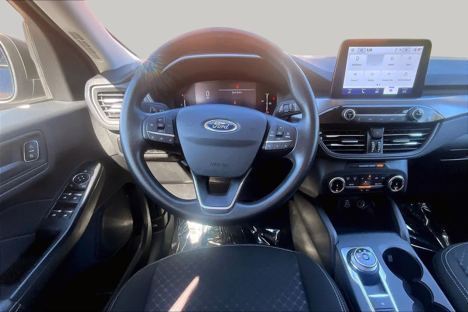 Used 2025 Ford Escape Active AWD/4WD image 6
