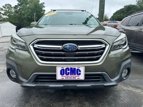 Used 2018 Subaru Outback 2.5i Touring w/ Popular Package #3 AWD/4WD image 2