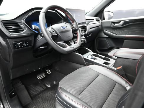 Used 2023 Ford Escape ST-Line w/ Tech Pack #1 AWD/4WD image 19