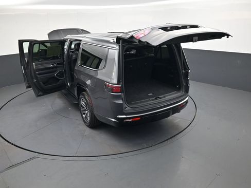 Used 2024 Jeep Wagoneer L Series II w/ Flexible Seating Group image 47