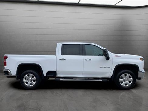 Used 2020 Chevrolet Silverado 3500 LTZ w/ LTZ Convenience Package image 9
