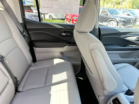 Used 2023 Honda Ridgeline RTL image 16