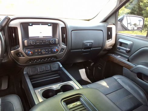 Used 2017 GMC Sierra 1500 Denali w/ Denali Ultimate Package AWD/4WD image 19