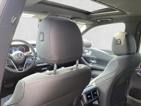 Certified 2025 Mercedes-Benz GLE 450 4MATIC image 19