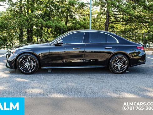 Used 2025 Mercedes-Benz E 450 4MATIC Sedan w/ Winter Package image 7