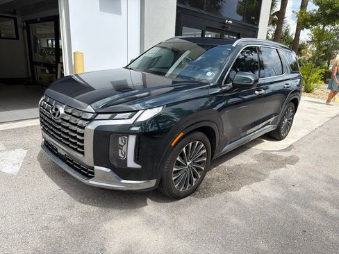 Used 2023 Hyundai Palisade Calligraphy FWD image 4
