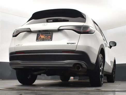 Used 2025 Honda HR-V Sport image 13